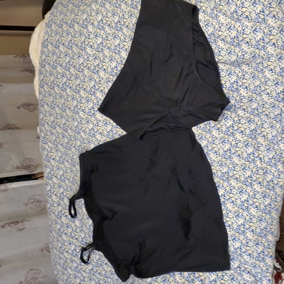 Black Tankini Set - Picture 1 of 12